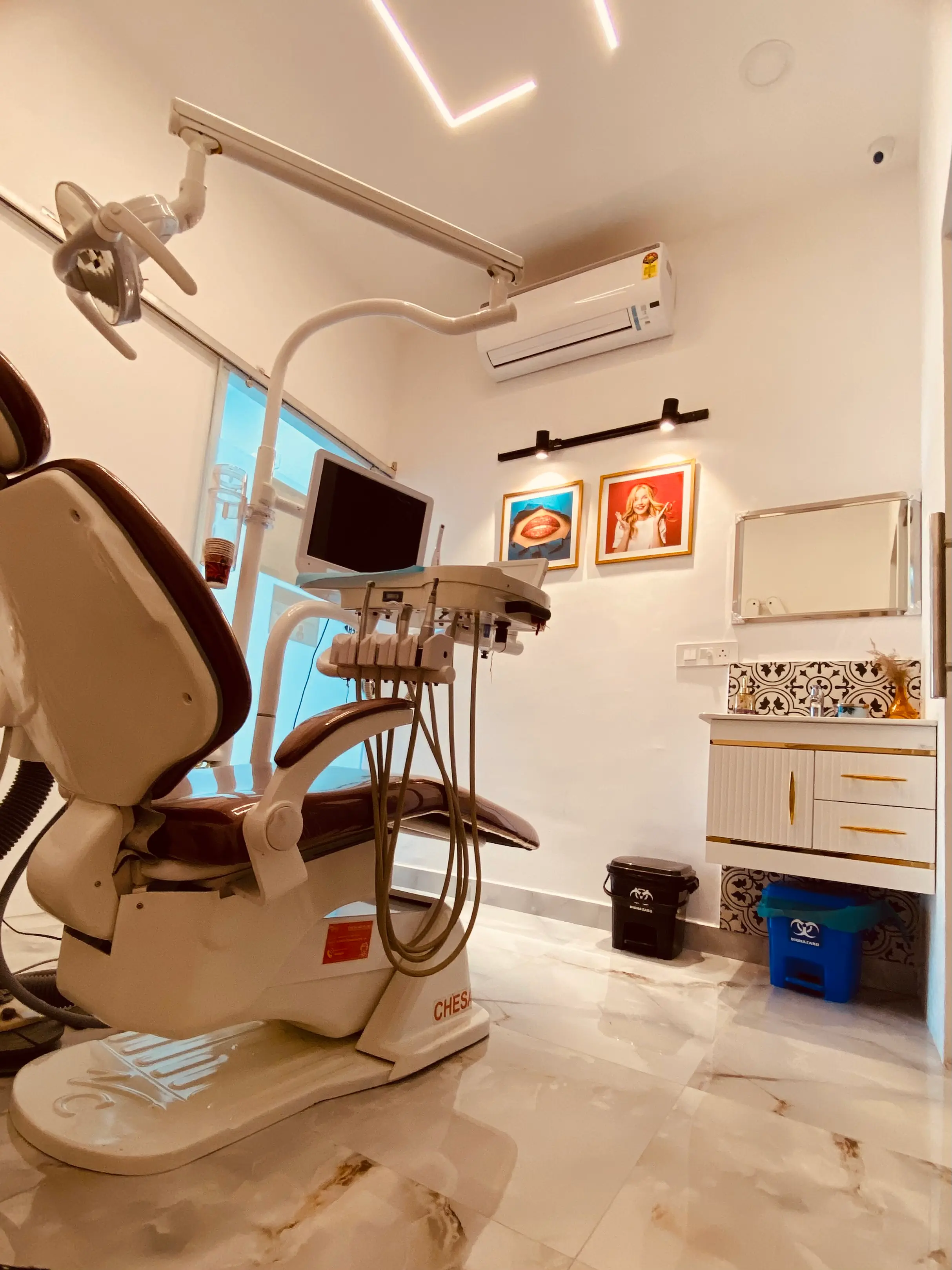 Hapliv Dental Clinic: Interior